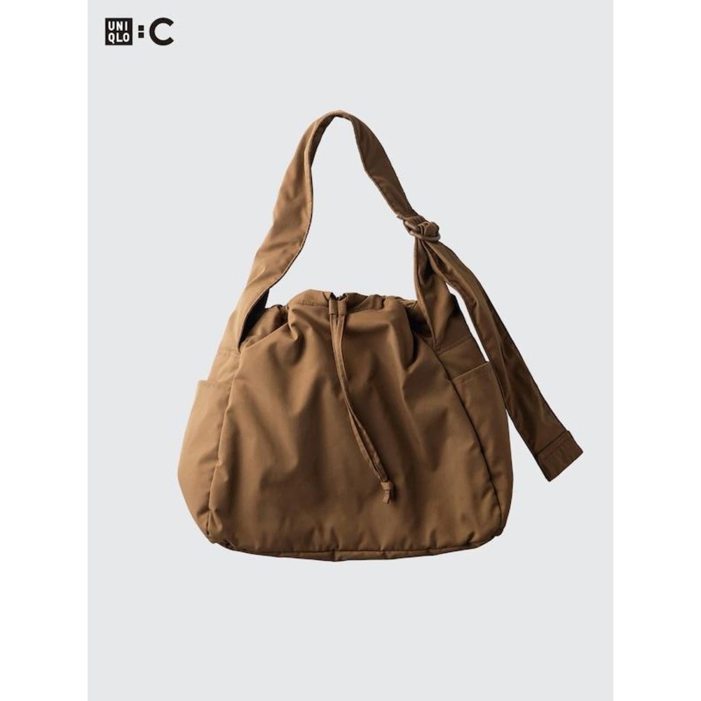 UNIQLO : C Soft Puffy Shoulder Bag Brown 21L Clare Waight Keller 475638 Gorpcore
